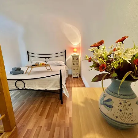 - Alba 145 Apartment